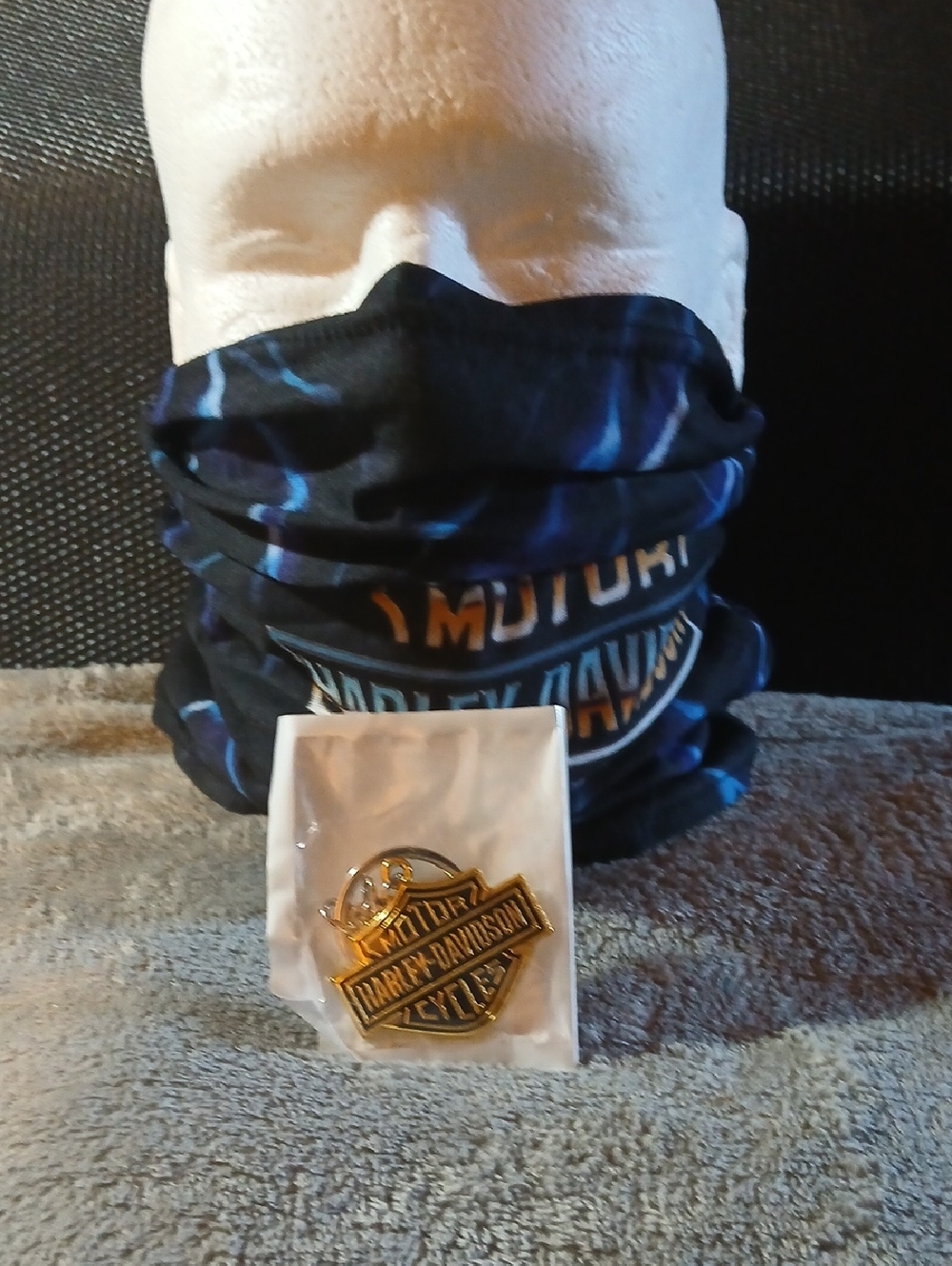 NWT Harley-Davidson Black & Blue Neck Gaiter with Gold Logo Keychain